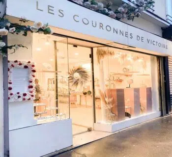 Une vitrine d'une boutique