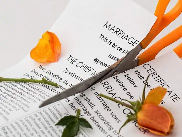 Le divorce en ligne : voici les avantages