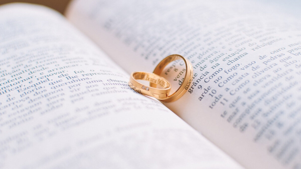 Mariages inclusifs : quand deux familles, deux cultures ou deux hommes se disent oui