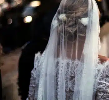 woman wearing wedding veil